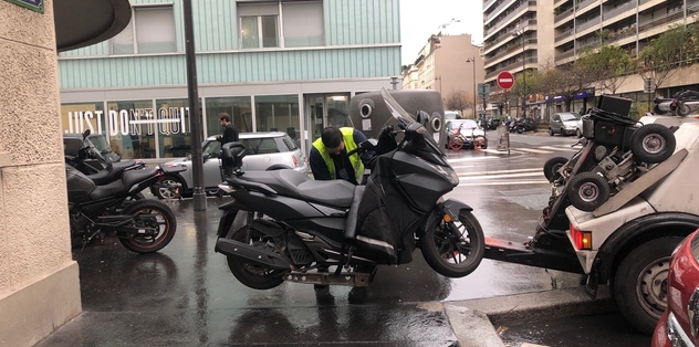 Checklist mensuelle du motard pour éviter amendes et sanctions