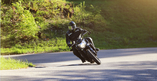 Guide d'Achat : L'assurance moto qui correspond à votre mode de vie